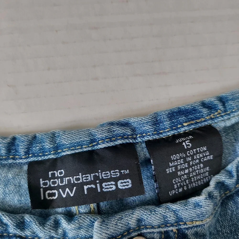 Vintage No Boundaries Low Rise Denim Shorts Junior 15 Blue Button Fly Y2K